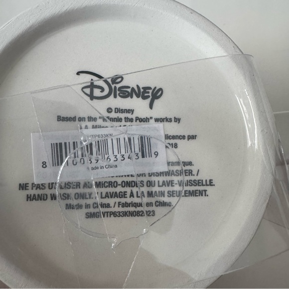 Disney Winnie the Pooh Mug with Lid - Picture 4 of 4